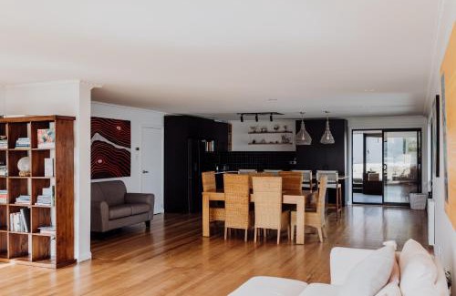 St Helens Casa | Doric Dreams - Short Stroll to St Helens