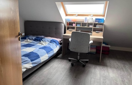 Saggart Cama Y Desayuno | Double Bedroom with Shared Bathroom Available to Rent
