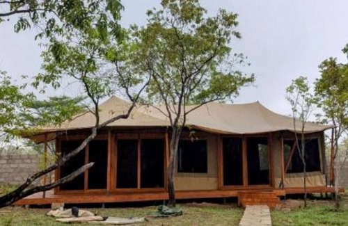 Mikumi Casa | Double G safaris and Camp Mikumi - Family Bungalow