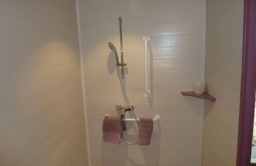 Ceaux Casa | Habitacion Doble-Confortable-Baño privado con ducha-Chambre Jardin