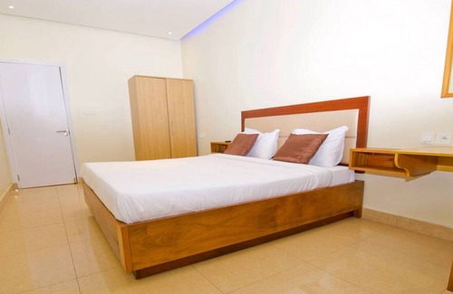Yof Hotel | Habitación Doble Deluxe 5to piso 501 Presidencial