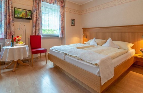 Oberwesel Cama Y Desayuno | Double room, shower or bath, WC - Gutsschänke Sennerhof