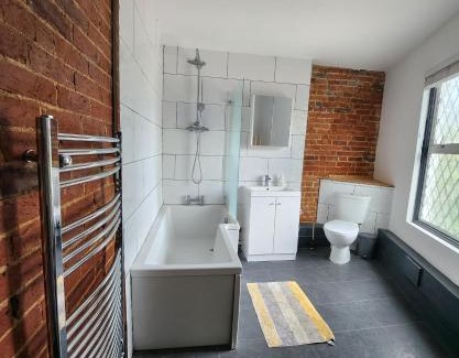 Hitchin Casa | Double room with shared facilities
