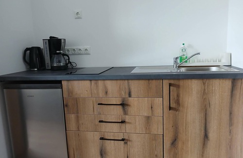 Rottingen Apartamento | Double room with small fitted kitchen