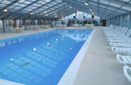 Mundelein Hotel | DoubleTree by Hilton Libertyville-Mundelein