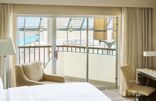 Airport North Hotel | DoubleTree by Hilton Orlando Airport