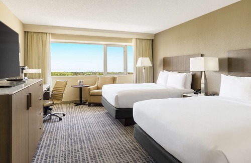 Airport North Hotel | DoubleTree by Hilton Orlando Airport