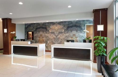Brisbane Hotel | DoubleTree by Hilton San Francisco Airport North Bayfront