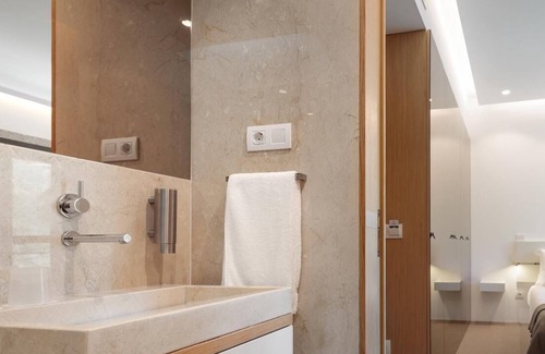 Cinfaes Casa | Douro Green - Casa de Campo com 5 quartos, sauna, máquinas de ginásio e piscina.