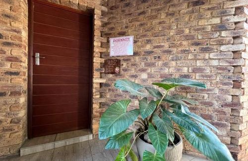 Garsfontein Casa | Douwe Cottages