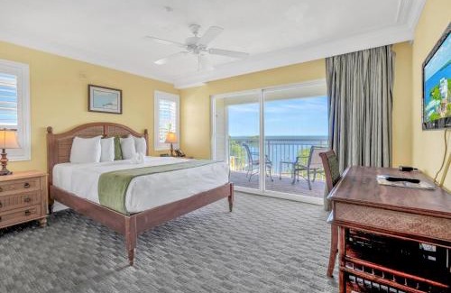 Key Largo Hotel | Dove Creek Resort & Marina, Trademark Collection by Wyndham