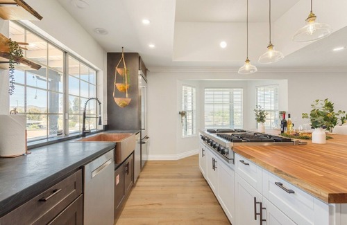 Murrieta Casa | Dove Creek Retreat - Resort Style Home, Saltwater Pool/Jacuzzi, Highspeed Wi-Fi