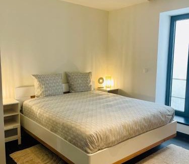 Quartier des Quais - Kaaienwijk Apartamento | Down Town Spacious Loft Retreat with Private Parking