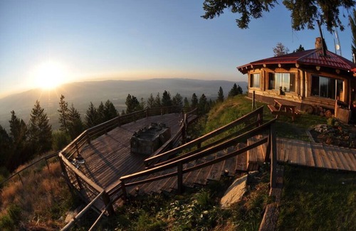 Hamilton Chalet De Esquí | Downing Mountain Lodge, bordeando el bosque nacional en 100 acres privados