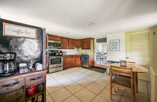 Downingtown Casa | Downingtown Manor | 1900s Farmhouse w/ Creek Views