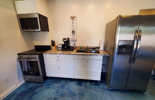 Coronado Apartamento | Downstairs studio on 13 st