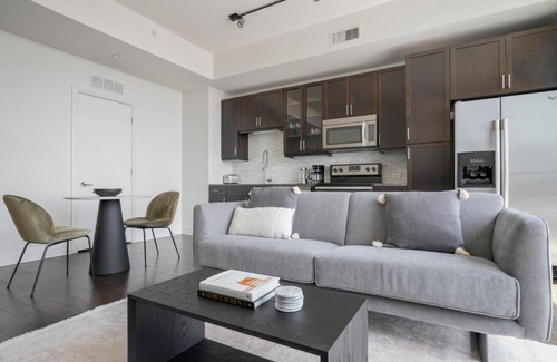 Waller Creek District Apartamento | Downtown 1br w gym pool deck nr capitol ATX-192