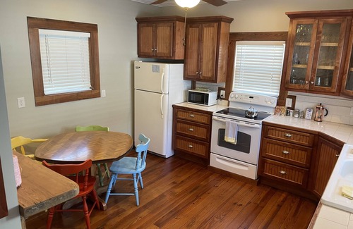 Aiken Cabaña | Downtown Aiken Cottage