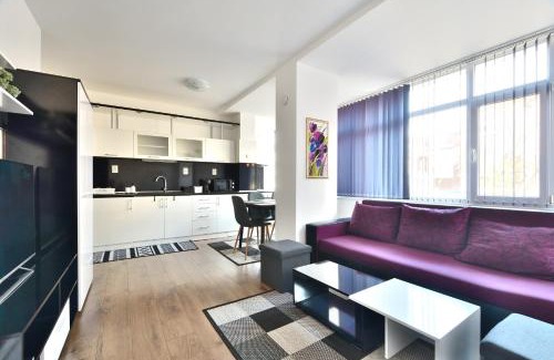Yambol Apartamento | Downtown Apartment By the Lindens