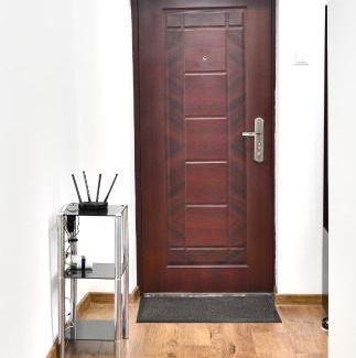 Yambol Apartamento | Downtown Apartment By the Lindens