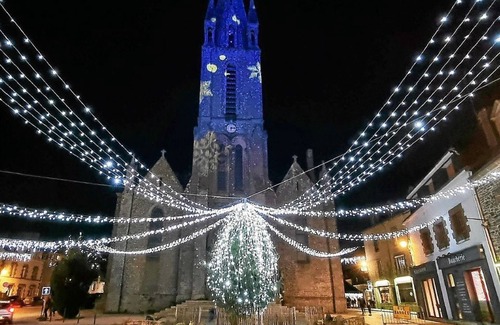 Questembert Apartamento | Downtown apartment