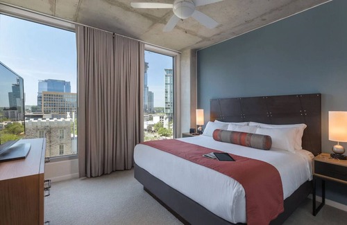 West End Hotel | Downtown Austin Resort with Rooftop Pool!