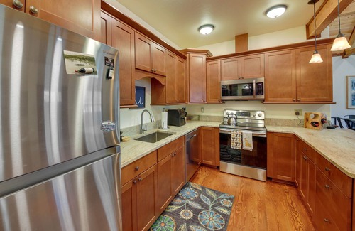 Bonners Ferry Cabaña | Downtown Bonners Ferry Home w/ Covered Porch!