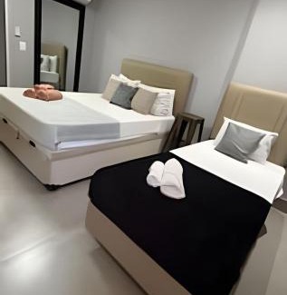 Centro Apartamento | Downtown - close to everything! Up to 5 people in comfort