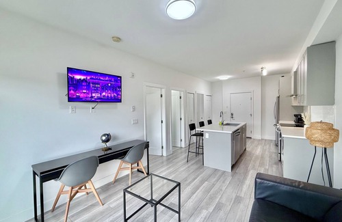 South Newton Apartamento | Downtown Condo near Vancouver Skytrain