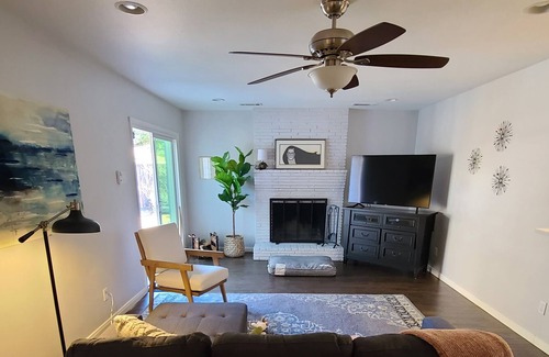 White Rock Hills Casa | Downtown Dallas, hike and bike, easy commute, White Rock lake, Arboretum,