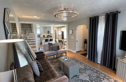 Downtown Salt Lake City Casa | Downtown Darling & Convention Center Home