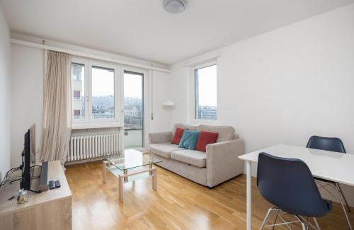 Oerlikon Apartamento | Downtown Dream 3,5BR with Balcony and Style BA42