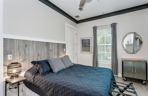 South Pensacola Apartamento | ¡Downtown Dreams Too ahora está disponible en Historic North Hill!