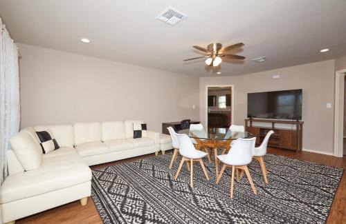 San Angelo Casa | Downtown Elegance: 2-BR Home - San Angelo, Texas