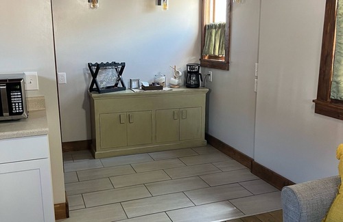 Hermann Cabaña | Downtown Hermann- Hanna’s Cottage