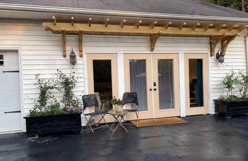 Hickory Apartamento | Downtown Hickory Lounge