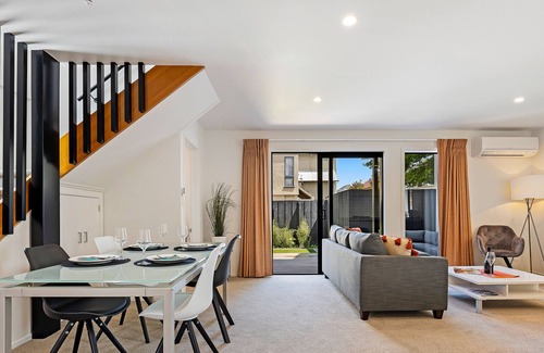 Linwood Cabaña | Downtown Hideaway - Christchurch Holiday Home