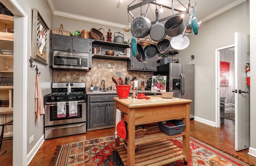 Hot Springs Apartamento | Recién actualizado! Nuevo cuarto dormitorio (King) y un nuevo tercer baño!