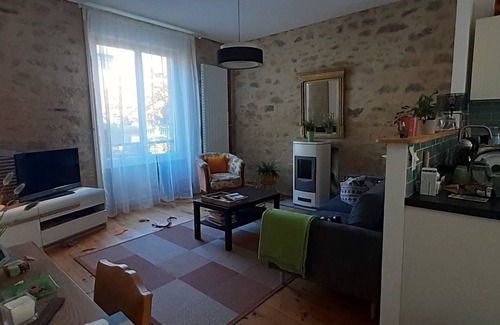 Saint-Pol-de-Leon Casa | Downtown house near the sea with friendly cat