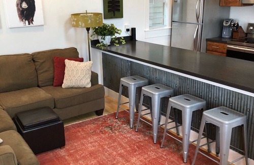 Livingston Cabaña | El centro de Livingston. Cerca de Yellowstone y Chico.