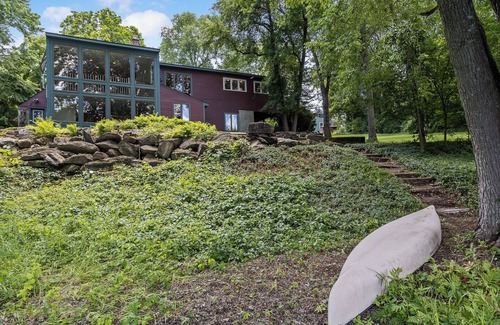 Middlebury Casa | Downtown Middlebury River House