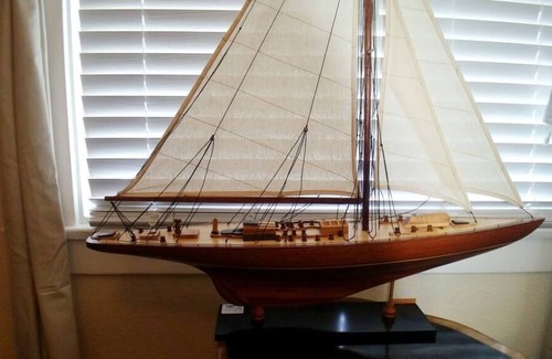 Cortez Hill Apartamento | Downtown Nautical Studio Decorated by Sailors!