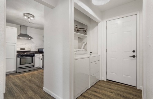 Owasso Casa | DOWNTOWN OWASSO! Newly Remodeled. The Birch Nest