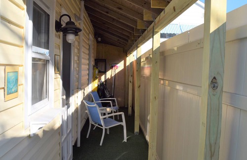 Rehoboth Beach Casa | UBICADO EN EL CORAZÓN DE REHOBOTH 2BR RENOVATED BEACH HOUSE!