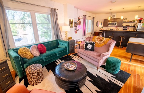 Helena Apartamento | Downtown Rhinestone Cowboy Apartment. Creative fusion where LA meets Montana!