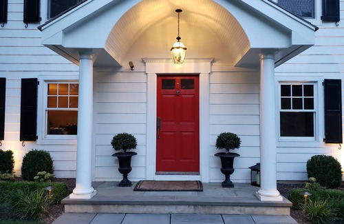 Greenwich Casa | Downtown sanctuary with stunning pool & gardens available from Aug1 2024 for 6m