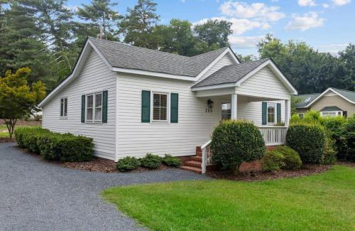 Old Town Casa | Downtown Village of Pinehurst 2BR 2BA