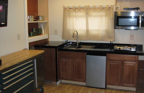 Walla Walla Cabaña | CENTRO DE WALLA WALLA COTTAGE Tarifas a largo plazo disponibles