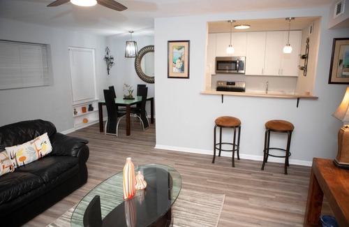 East Pensacola Heights Condominio | Downtown Waterfront Condo