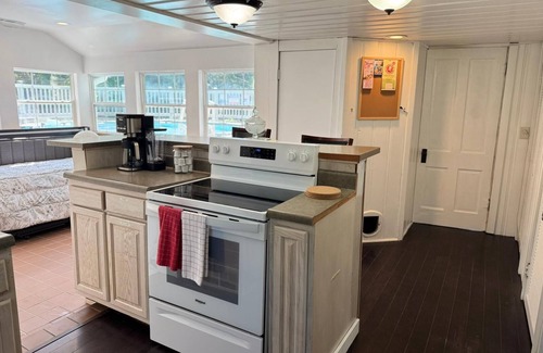 Whitestown Casa | Downtown Whitestown Retreat with King Suite, Private Pool & Spacious Backyard